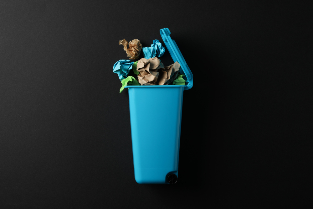 Make Your Yard Clean-Up Job Easier with a Garbage Bin Rental in White Rock